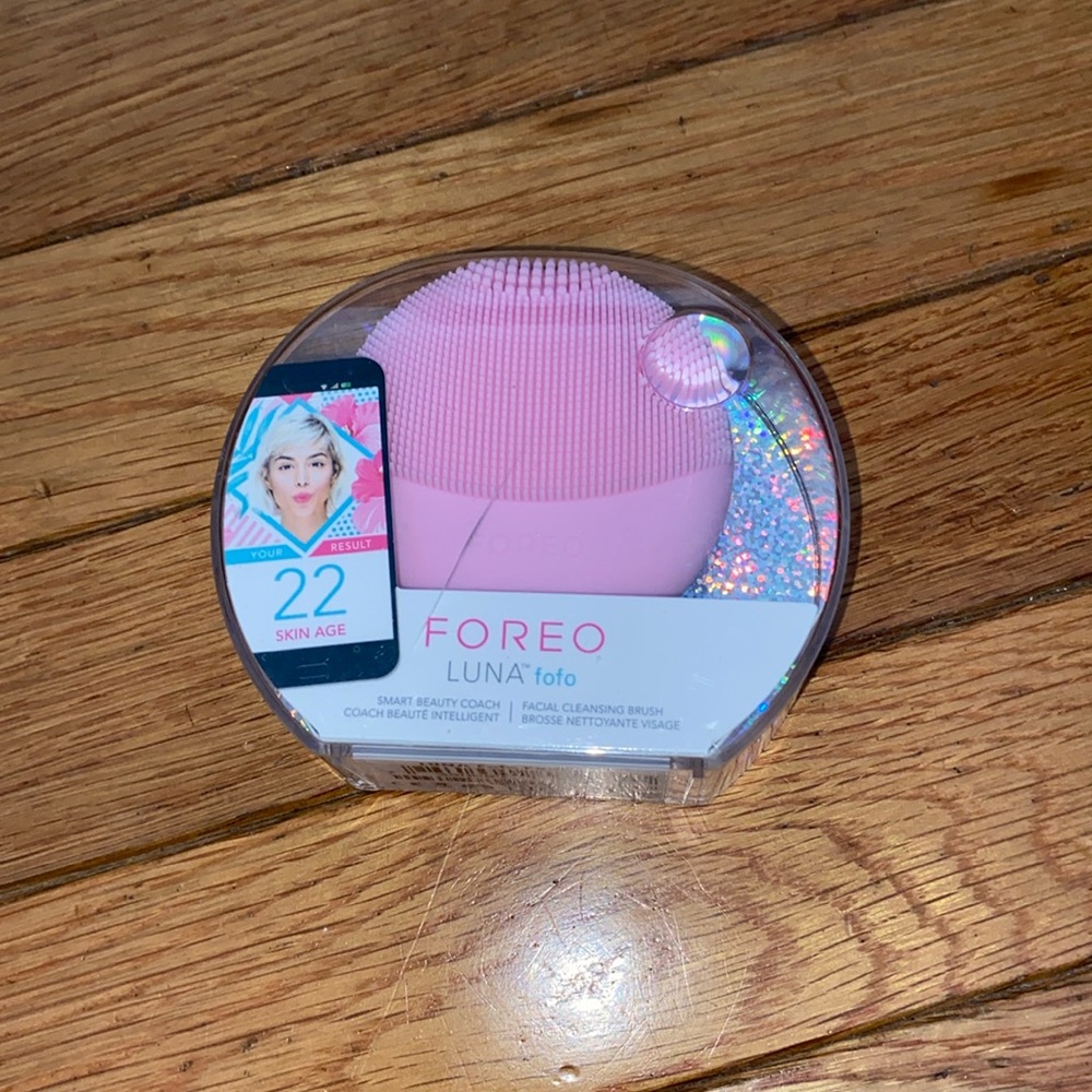 NIB Foreo Luna fofo Baby Pink Sealed No longer available! Best Skin! Gift!